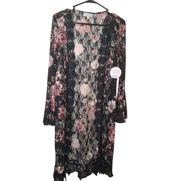 Full Circle Trends Tops - Floral Sheer Lace Duster Robe - Black & Pink